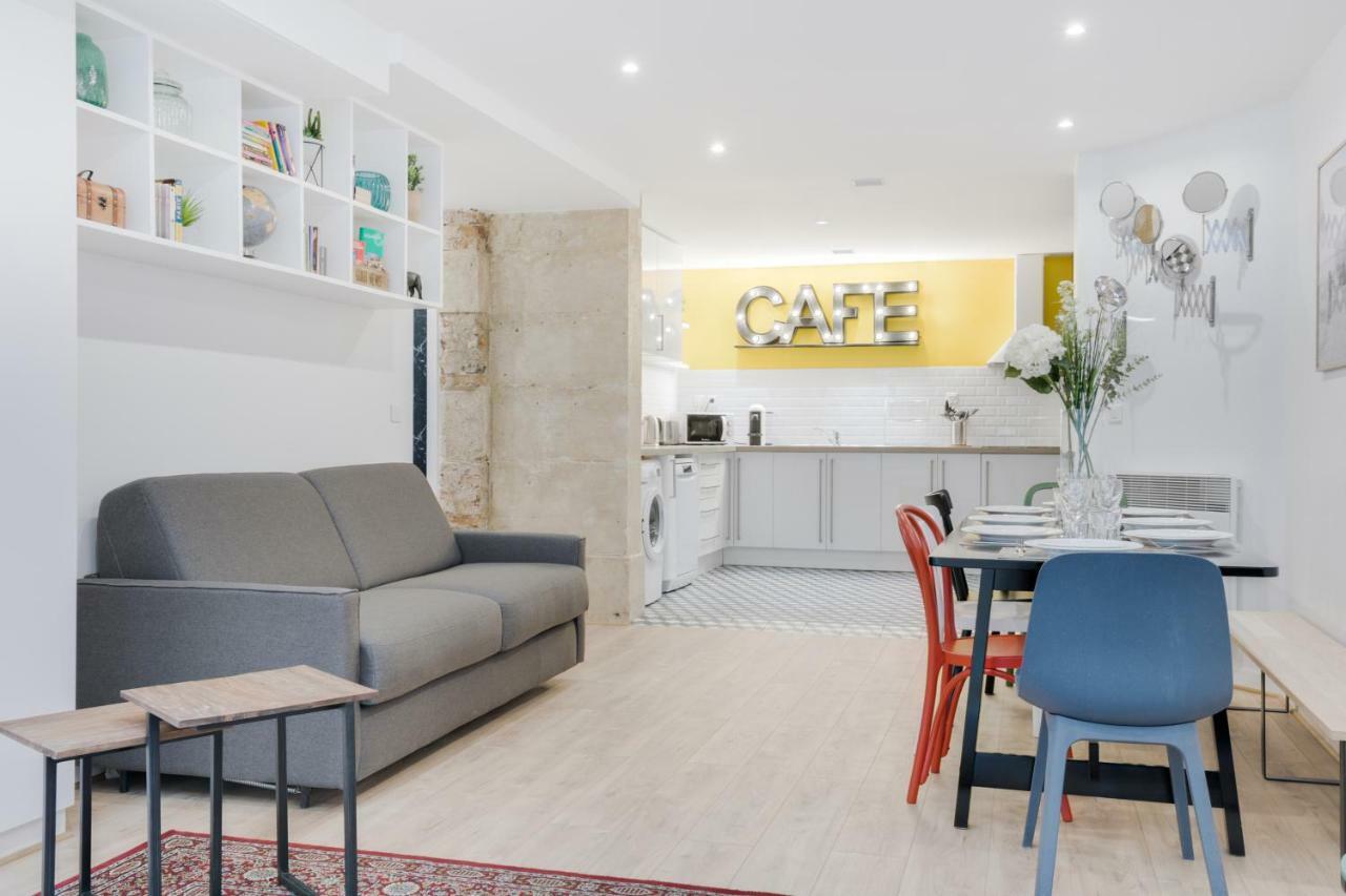 Loft Design For 8 People In Heart Of Appartement